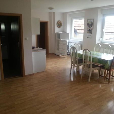 Sostanj Velenje Ravne Sobe Rooms Vrtacnik D O O Extérieur photo
