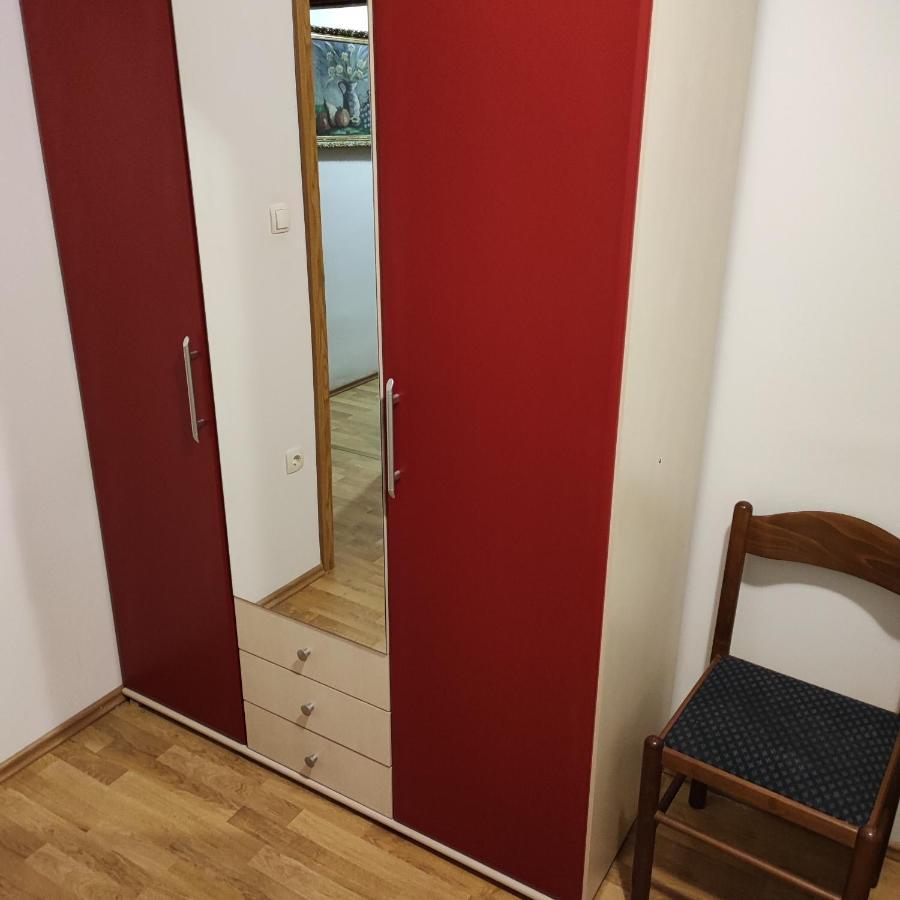 Sostanj Velenje Ravne Sobe Rooms Vrtacnik D O O Extérieur photo