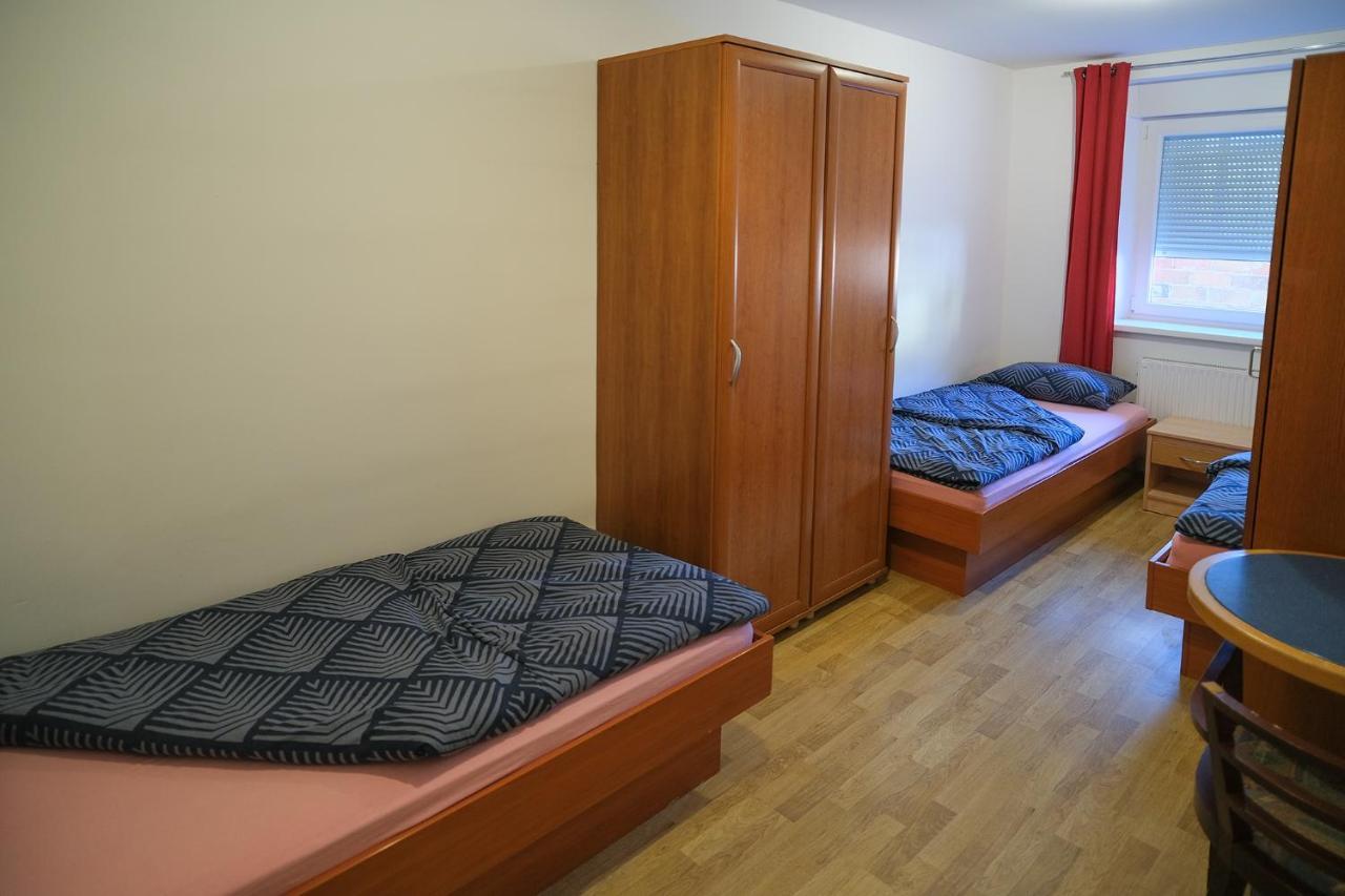 Sostanj Velenje Ravne Sobe Rooms Vrtacnik D O O Extérieur photo