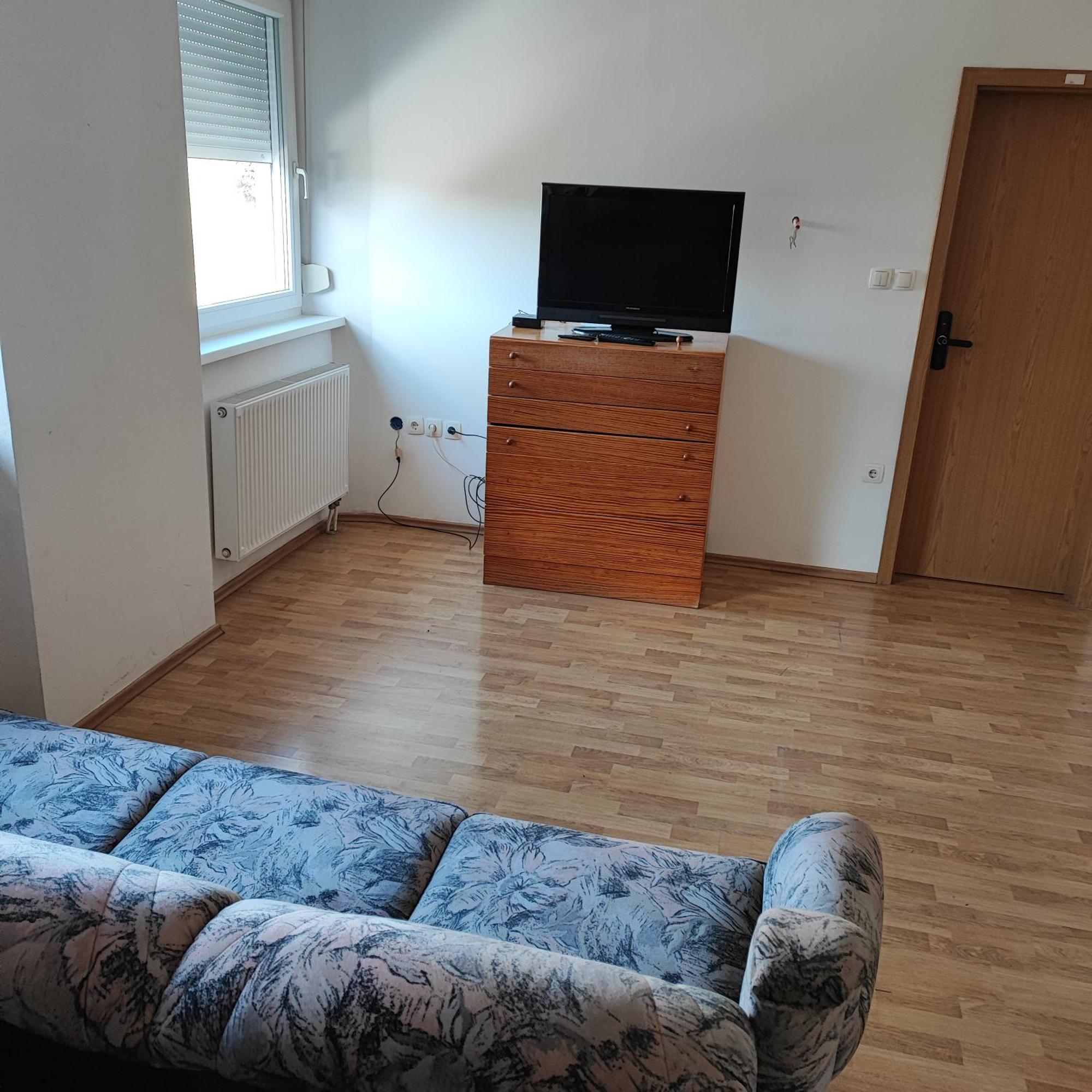 Sostanj Velenje Ravne Sobe Rooms Vrtacnik D O O Extérieur photo